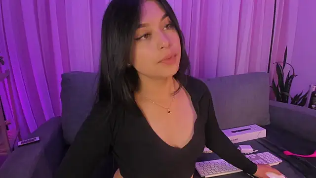 MelodySweett online show from November 2025 03:32:01 AM