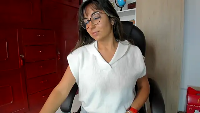 Isabellaa22 1 online show from May 2026 04:07:01 PM