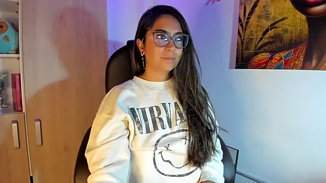 Isabellaa22 1 online show from October 2025 03:28:02 AM