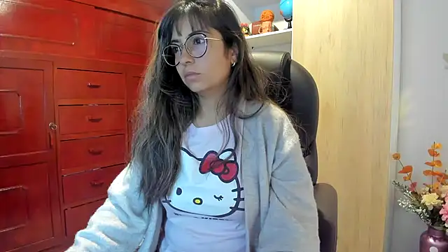 Isabellaa22 1 online show from July 2026 10:29:01 PM