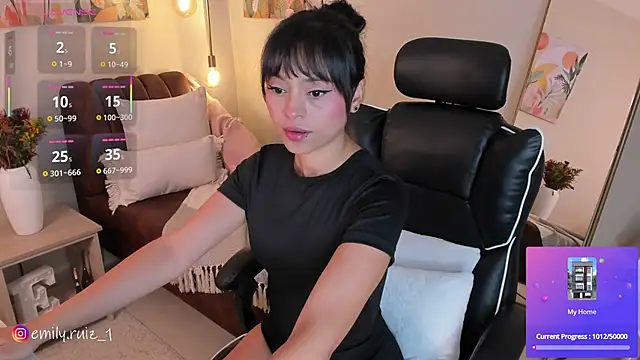 emilyruiz1 online show from April 2026 12:13:02 PM