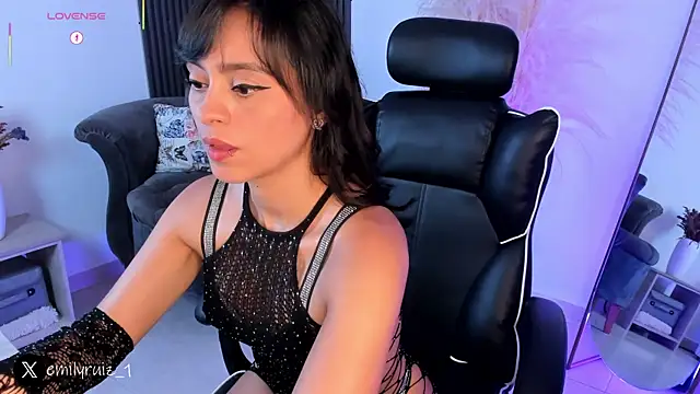 Snapshot of emilyruiz1 chatting on January 2026 07:10:02 PM emilyruiz1 online show from January 2026 07:10:02 PM