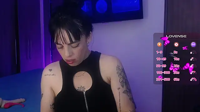 violett honney online show from July 2026 04:19:01 AM