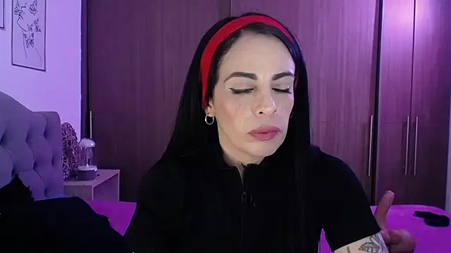 violett honney online show from March 2026 05:26:01 AM