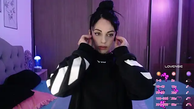 violett honney online show from February 2026 06:24:02 AM