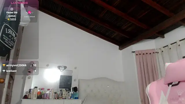 Snapshot of milk_cow_ chatting on November 2025 05:22:01 AM milk cow online show from November 2025 05:22:01 AM