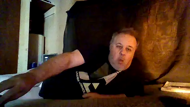 Nightshade7712 online show from November 2025 06:45:01 PM