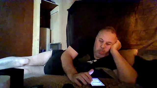 Nightshade7712 online show from November 2025 11:30:01 PM