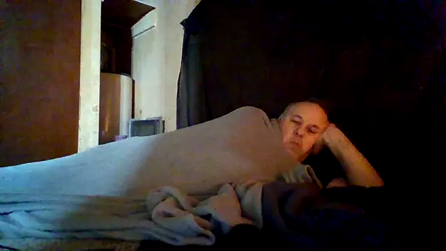 Nightshade7712 online show from December 2025 08:09:02 AM