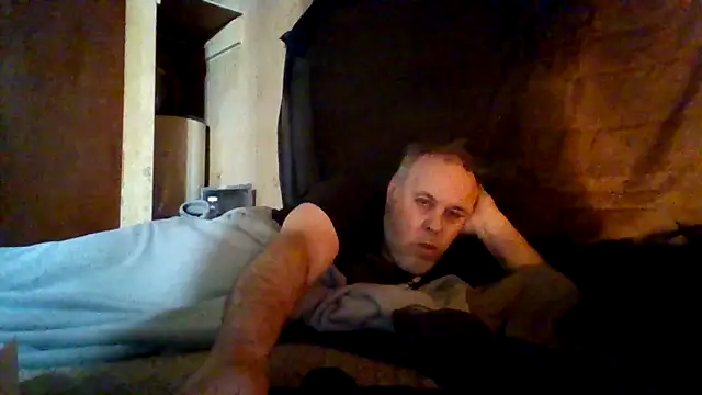 Nightshade7712 online show from November 2025 08:20:01 PM