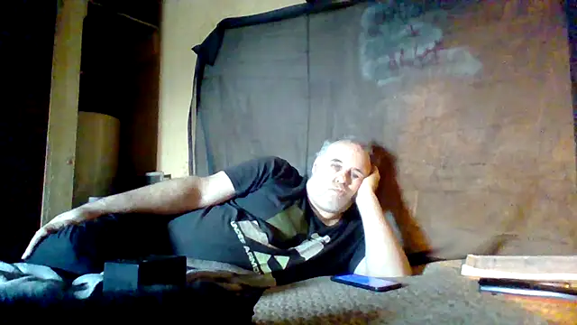 Nightshade7712 online show from October 2025 06:09:02 PM