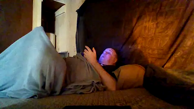 Nightshade7712 online show from December 2025 06:29:02 PM