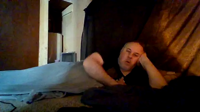 Nightshade7712 online show from December 2025 06:23:01 PM