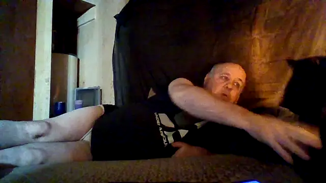 Nightshade7712 online show from November 2025 06:23:02 PM