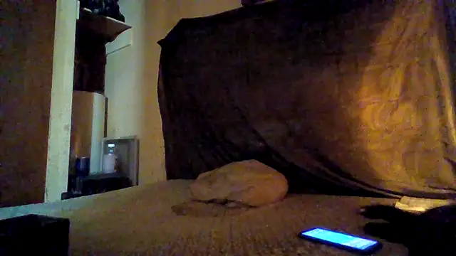 Nightshade7712 online show from October 2025 09:37:02 PM