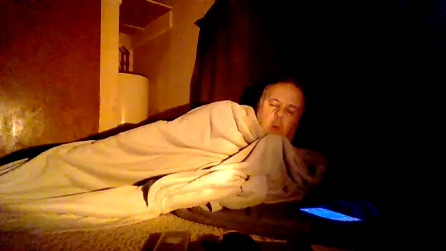 Nightshade7712 online show from December 2025 03:03:01 PM