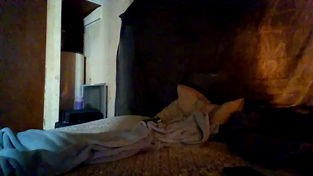 Nightshade7712 online show from November 2025 09:04:02 PM