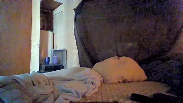 Nightshade7712 online show from November 2025 09:14:01 PM