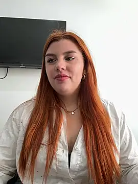 Fieryfenixx online show from May 2026 02:45:01 PM