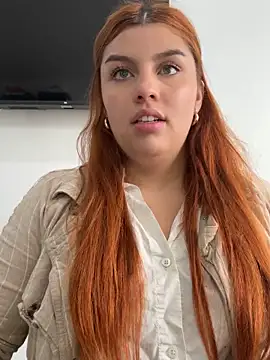 Fieryfenixx online show from May 2026 03:32:01 PM