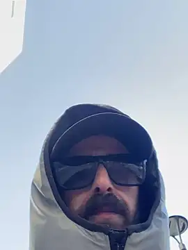 Snapshot of Gigolo_profissional chatting on October 2025 09:10:02 AM Gigolo profissional online show from October 2025 09:10:02 AM