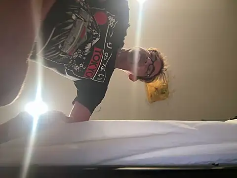 Snapshot of JakTRipr chatting on March 2025 12:07:02 PM JakTRipr online show from March 2025 12:07:02 PM