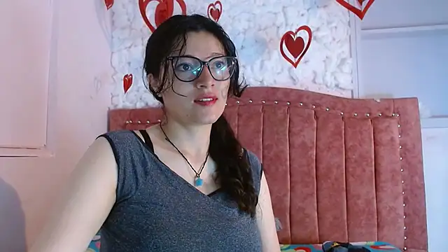 lunazulsj online show from February 2025 12:44:02 PM