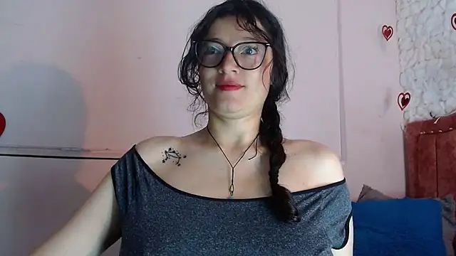 lunazulsj online show from March 2025 01:00:01 PM