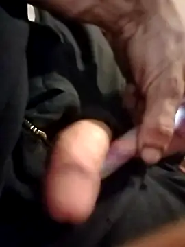 Snapshot of SolitaryMisfit8 chatting on September 2025 10:43:01 PM SolitaryMisfit8 online show from September 2025 10:43:01 PM