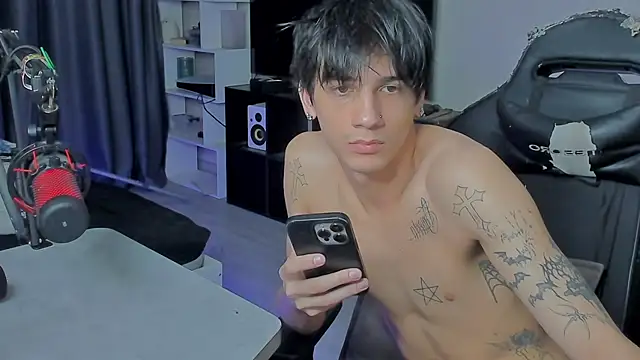 MarkBrowniii online show from October 2025 07:39:02 PM