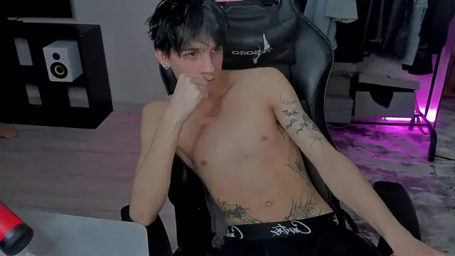 MarkBrowniii online show from February 2025 09:53:02 PM