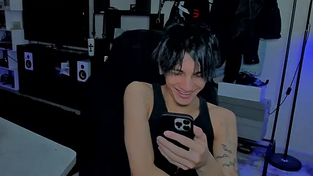 MarkBrowniii online show from April 2026 02:15:02 PM