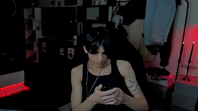 MarkBrowniii online show from May 2026 04:35:02 PM