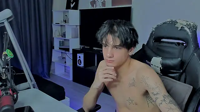 MarkBrowniii online show from September 2025 04:56:01 PM