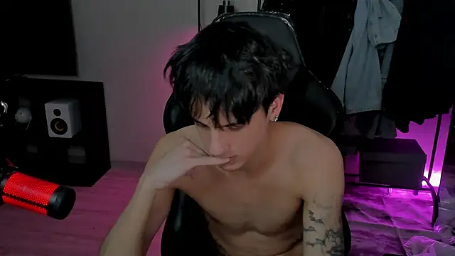 MarkBrowniii online show from February 2025 10:01:01 PM