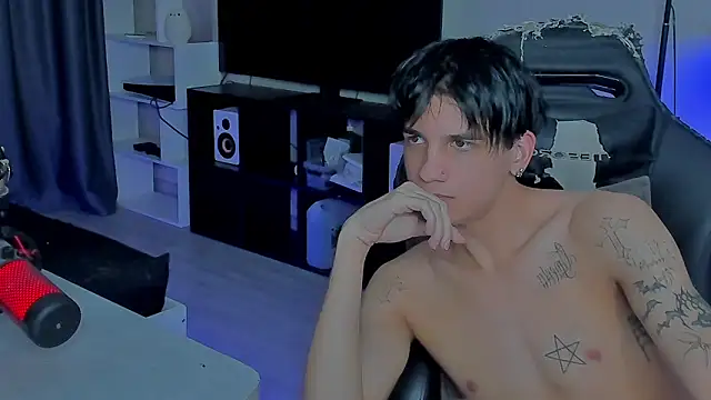 MarkBrowniii online show from December 2025 02:00:02 PM