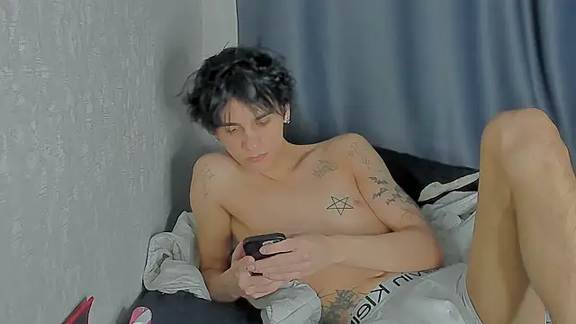 MarkBrowniii online show from November 2025 02:45:02 AM