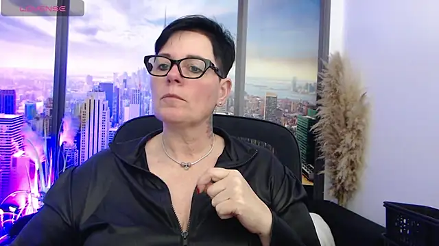 ninarandmann online show from March 2025 07:06:02 PM
