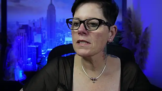 ninarandmann online show from December 2025 06:53:01 PM