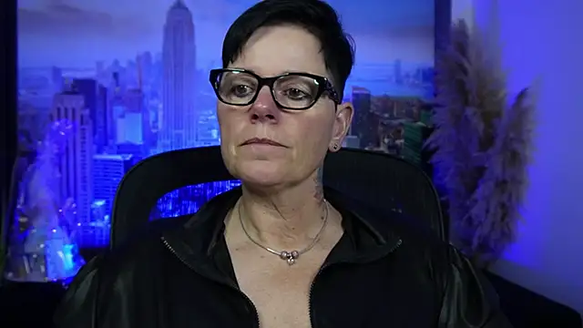 ninarandmann online show from December 2025 07:01:01 PM