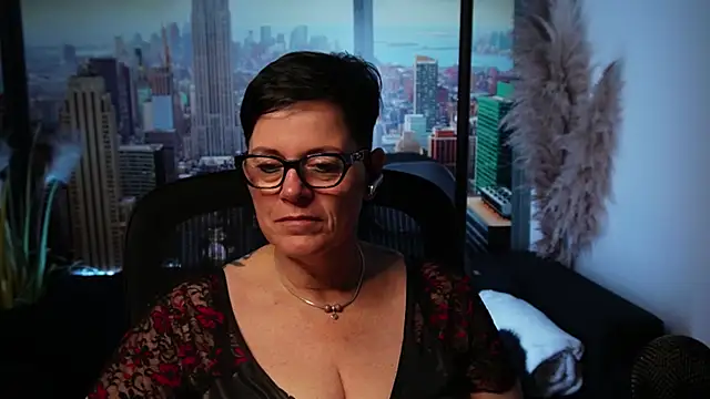 ninarandmann online show from November 2025 07:06:01 PM