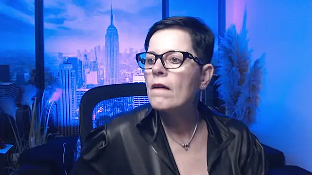 ninarandmann online show from November 2025 06:19:01 PM