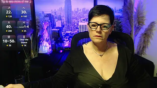Snapshot of ninarandmann chatting on June 2026 02:40:01 PM ninarandmann online show from June 2026 02:40:01 PM
