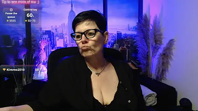 Snapshot of ninarandmann chatting on June 2026 02:55:01 PM ninarandmann online show from June 2026 02:55:01 PM