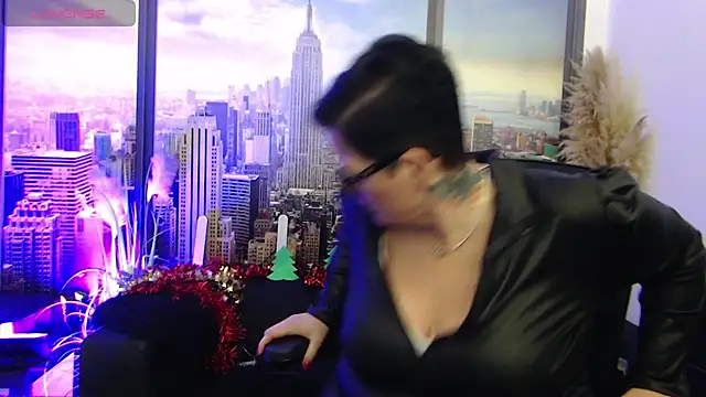 ninarandmann online show from February 2025 07:15:02 PM
