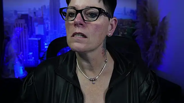 ninarandmann online show from December 2025 04:30:01 PM