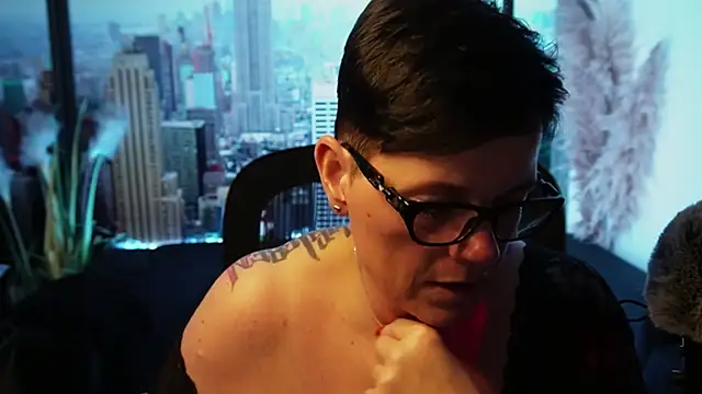 ninarandmann online show from November 2025 05:28:01 PM