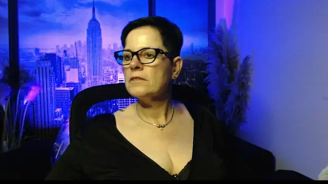 ninarandmann online show from November 2025 07:03:01 PM