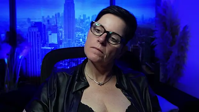 ninarandmann online show from November 2025 06:08:01 PM