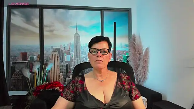 ninarandmann online show from October 2025 05:13:02 PM